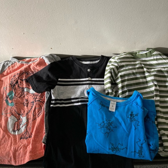 Lot of 4 boys tops. 6 - Picture 1 of 1